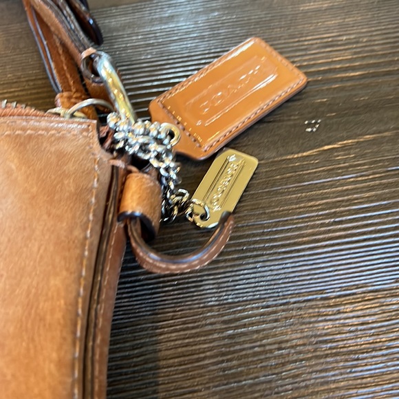 Coach leather bag - Picture 2 of 10